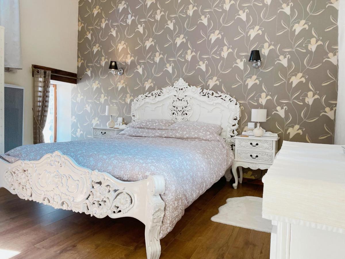 The Lotus. Romantic, Rural Hideaway Near Huelgoat Loqueffret 외부 사진